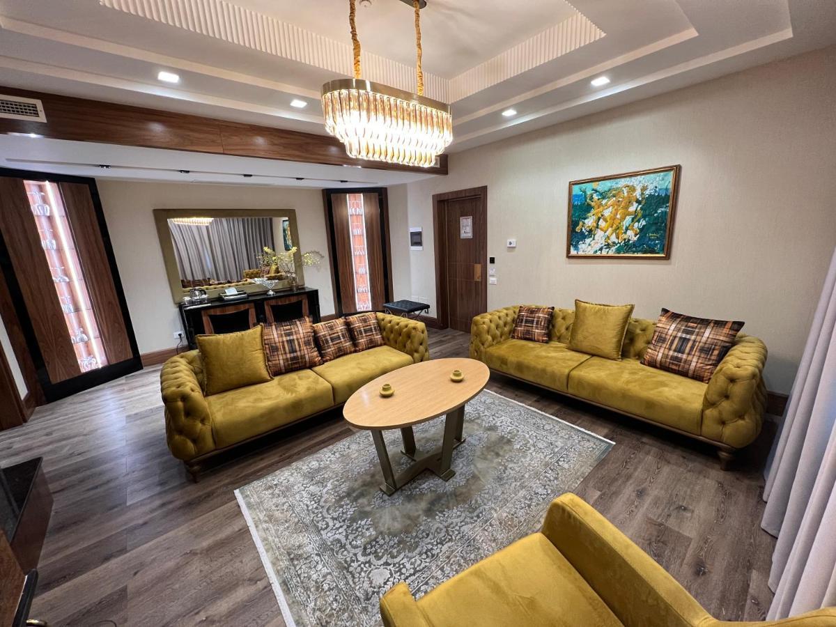 Hotel Golden Palace Shkoder Exterior photo